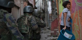 Temer gasta 158% a mais com propaganda da repressão do Exército no Rio do que com as tropas