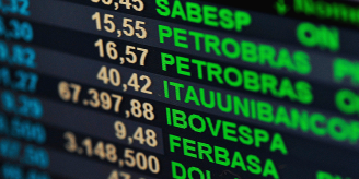 Petrobras pagará $1,7 bilhão extra aos acionistas enquanto demite trabalhadores 
