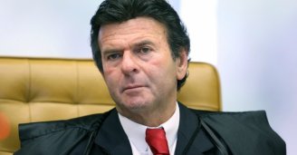 Judiciário golpista veta entrevista de Lula
