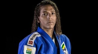 “Achei que tinha pego na favela”, judoca Rafaela Silva é vítima de racismo da PM no RJ