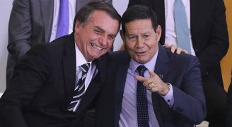 Pandemia volta a piorar no país por responsabilidade de Bolsonaro e governadores