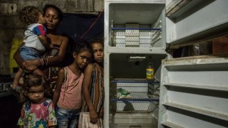 Sem renda, mães negras nas favelas podem morrer de fome em um mês
