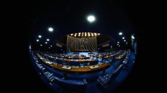 Senado aprova “orçamento de guerra”: uma guerra pelos lucros e não contra a COVID-19
