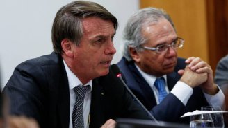 Bolsonaro aumenta o número de ultra-ricos enquanto ataca a aposentadoria dos trabalhadores