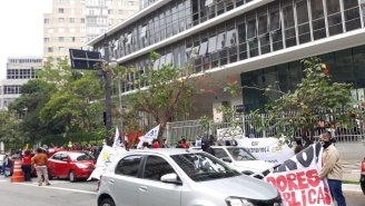 URGENTE: PL 452 privatizante da educação de Covas passa na CCJ em meio à protesto