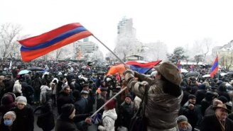 Protestos na Armênia pedem a renúncia do primeiro ministro