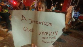 “Habibs assassino”, gritam manifestantes e familiares de João Victor de 13 anos