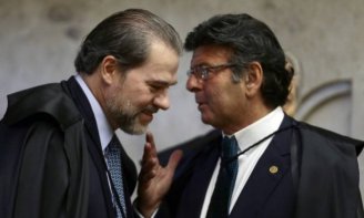 Dias Toffoli, presidente do STF, é afastado com suspeita de Covid-19, e será substituído pelo autoritário Luiz Fux
