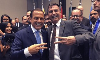 43mil mortos é o resultado do acordo de governadores com Bolsonaro: só se importam com o lucro