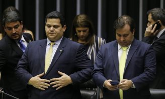 Autoritarismo judiciário do STF poderá liberar reeleição de Maia e Alcolumbre