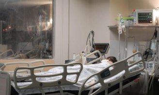 Uma em cada cinco pessoas hospitalizadas morreu sem acesso a UTI