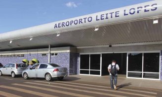 Seguindo sua política privatista, governo Doria irá leiloar 22 aeroportos regionais hoje (15)