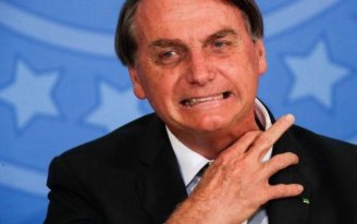 Rejeição a Bolsonaro atinge novo recorde com 52%, aponta pesquisa