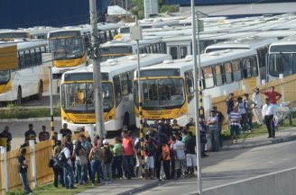 Justiça coage motoristas a retomar atividades no transporte público em Manaus