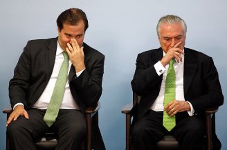 Todos opinam sobre condenação de Lula e segue o curioso silêncio de Temer, Maia e Alckmin