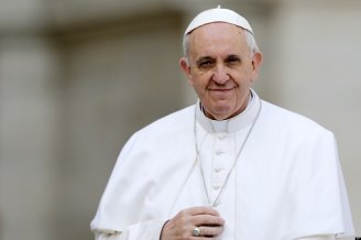Papa defende contraceptivo como"mal menor" para as mulheres