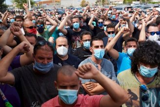Grevistas fazem chamado para ocupar fábrica da Nissan em Barcelona para impedir seu esvaziamento