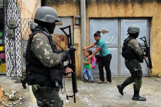 Cerca de 95% dos brasileiros sabe que a polícia é racista