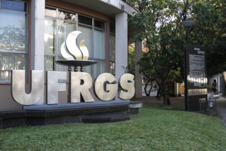 Ensino remoto aprovado pela UFRGS é rechaçado por 52% dos estudantes das particulares do RS