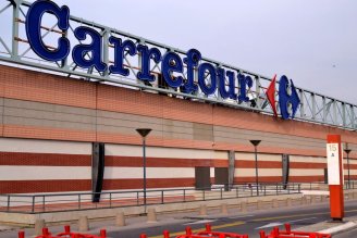 Denúncia de tortura e de estupro de dependente química em loja do Carrefour é relatada por juíza