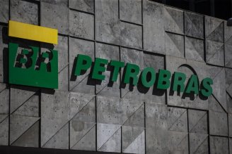 Petrobras negocia com Ultrapar a venda da Refap no RS