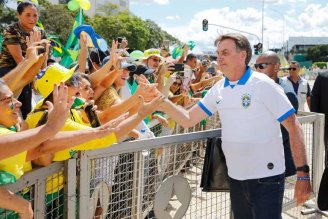 Novo recorde de Bolsonaro: 1.726 mortos por covid em 24h