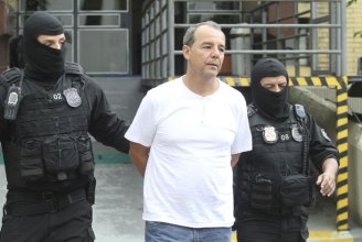 Regado a privilégios, Sérgio Cabral mantém redes de influência de dentro da prisão
