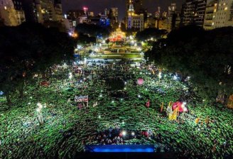 Façamos como as argentinas: lutar pela legalização do aborto no Brasil