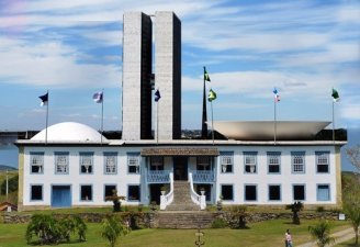 Dia-a-dia de Brasília: Casa Grande, manobra e corrupção