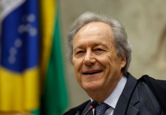 Lewandowski mantém censura a divulgação de dados do esquema de “rachadinhas” de Flávio Bolsonaro