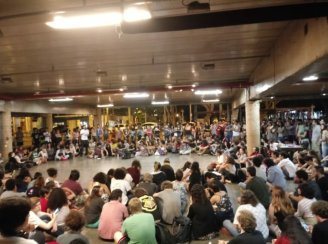 Centenas de estudantes da Unicamp votam indicativo de paralisação e comitês de base contra Bolsonaro