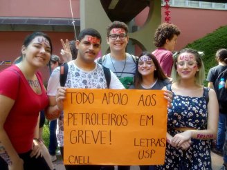CA de Letras da USP faz campanha em apoio à greve dos Petroleiros