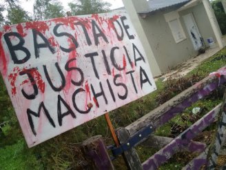 Campanha financeira em solidariedade a metroviária condenada por lutar contra o machismo
