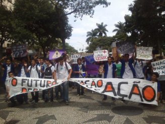 Estudantes da Faetec rumo ao ato unificado no RJ