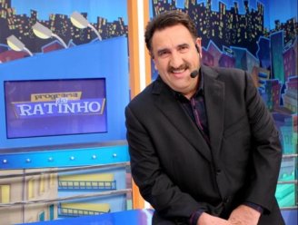 Ratinho faz vídeo homofóbico criticando gays nas novelas: "É muito viado"