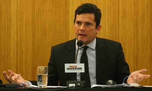 Sérgio Moro defende reformas e consolidação de métodos golpistas