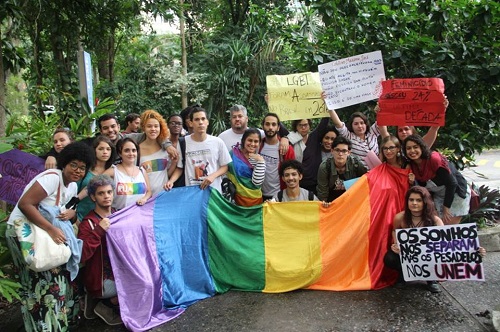 Ato escancara a LGBTQIfobia, racismo e machismo em seminário organizado pela PUC-RIO