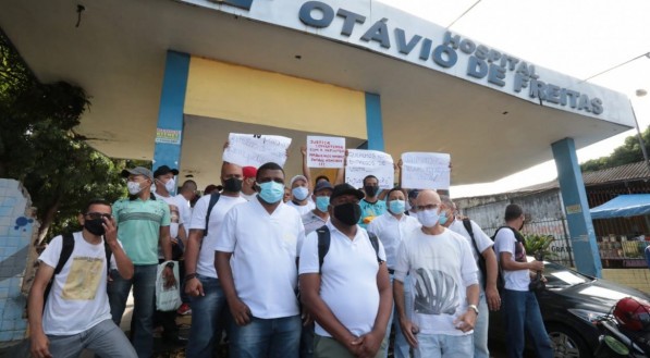 Maqueiros se mobilizam contra demissões em massa no Recife