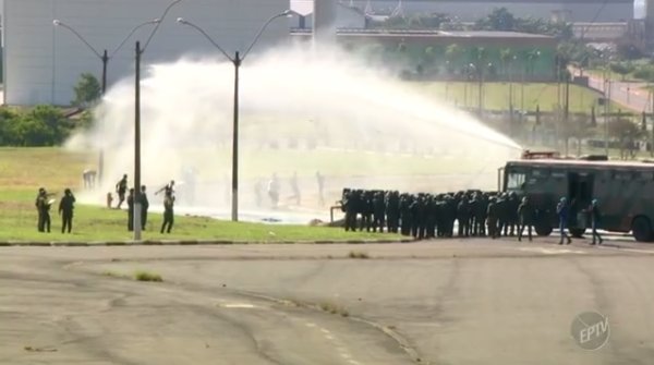 Exército treina como reprimir a greve geral na região de Campinas 