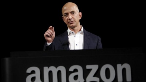Jeff Bezos é o homem mais rico do mundo, mas na Amazon seus funcionários trabalham muito e ganham pouco