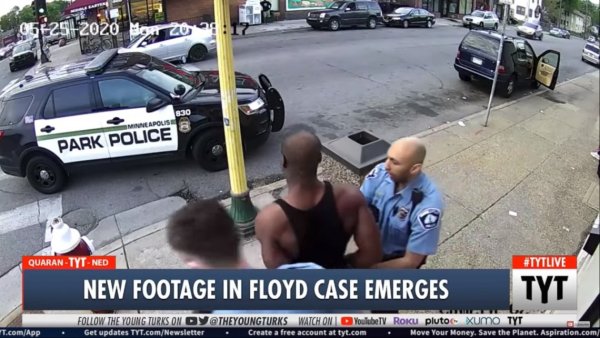 Novo vídeo expõe farsa da polícia sobre caso Floyd, George foi assassinado sem resistência