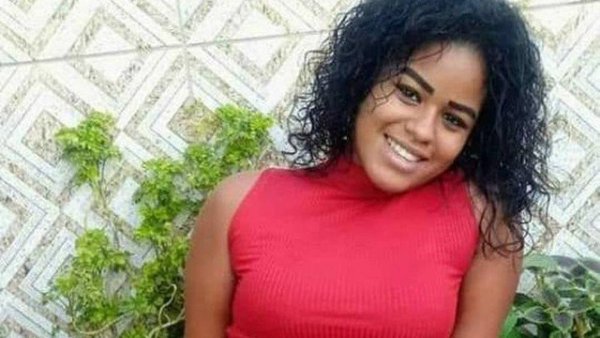 Jovem baleada pela polícia no Complexo da Maré, perdeu o bebê e está em estado grave 