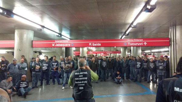 Trabalhadores da manutenção preparam greve contra os ataques do Metrô