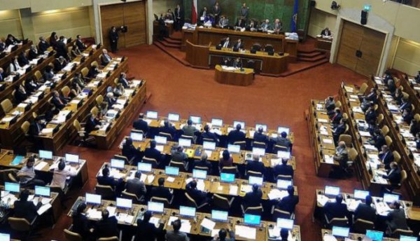 “Pobrezinhos” dos parlamentares: no Chile, políticos podem sofrer uma redução salarial que deixaria seus rendimentos em R$ 38.757
