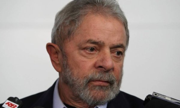 Defesa de Lula pede adiamento de depoimento a Moro na Lava Jato