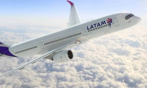 Greve dos aeroviários chilenos obriga Latam a cancelar de 441 voos e demonstra força