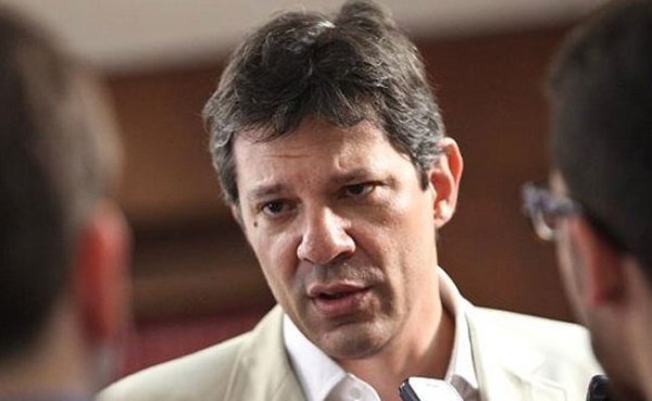 Ministério Público de SP denuncia Haddad, "sem provas mas com convicção" golpista