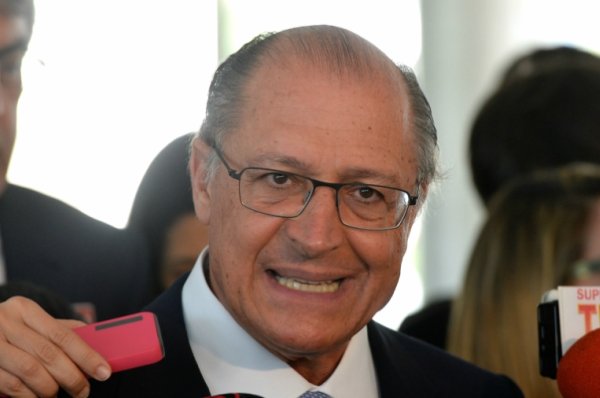 O Globo já tem mais um cotado para as indiretas: Alckmin, o ladrão de merendas