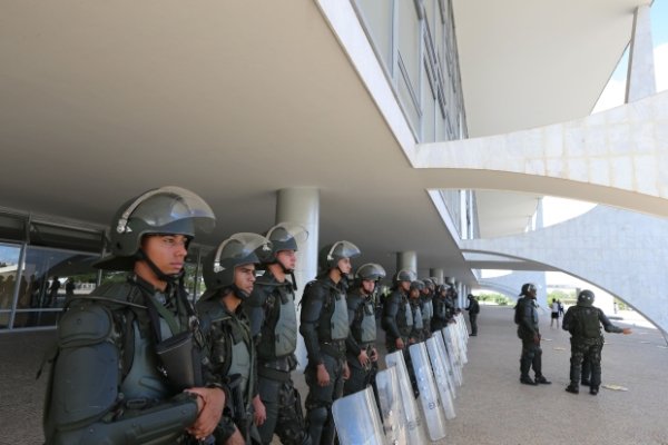 Exército não era convocado para reprimir manifestações em Brasília desde a ditadura
