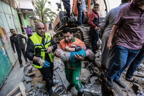 Israel mata 42 palestinos no bombardeio mais mortal de Gaza
